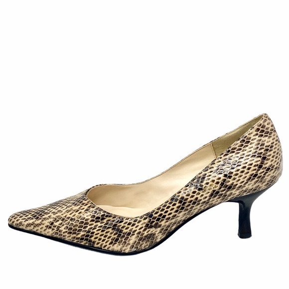 IMPO Genuine Snakeskin Pointed Toe Pumps, EUC, 6 - Picture 2 of 9